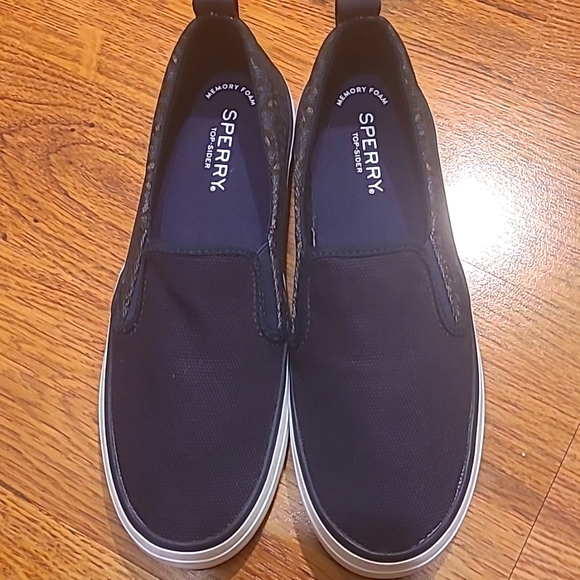Nwot Sperry blue top sider. - Picture 1 of 8